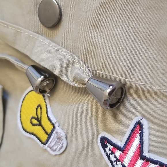 Romeo + Juliet Couture Medium Vest, NWT - Picture 9 of 10